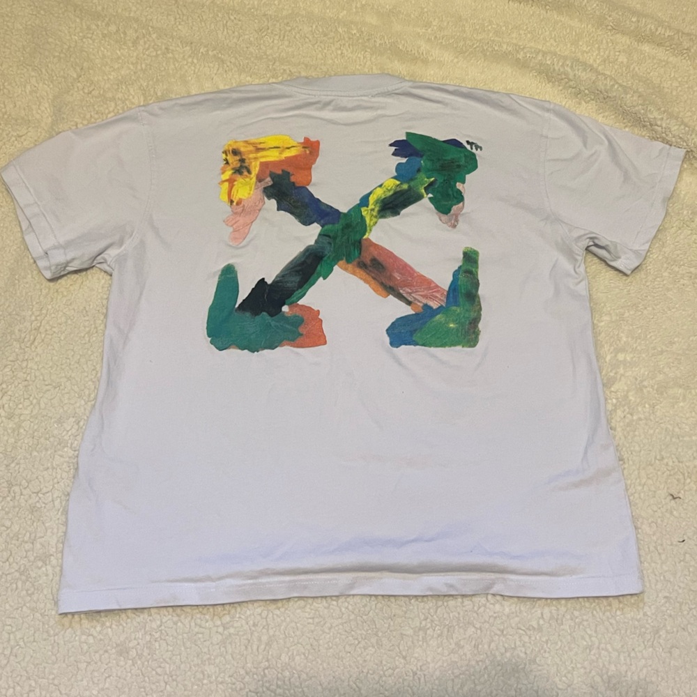 Seasonal off white shirt